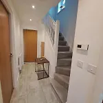 Stunning New Modern Near Roundhay Park * ليدز