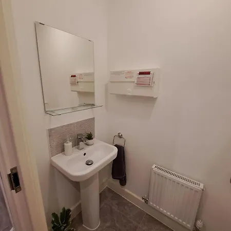 Holiday home Stunning New Modern Near Roundhay Park