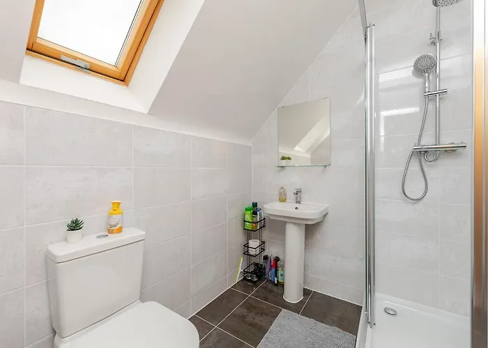 Stunning New Modern Near Roundhay Park Сasa de vacaciones