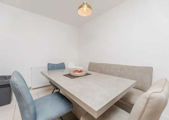 Сasa de vacaciones Stunning New Modern Near Roundhay Park